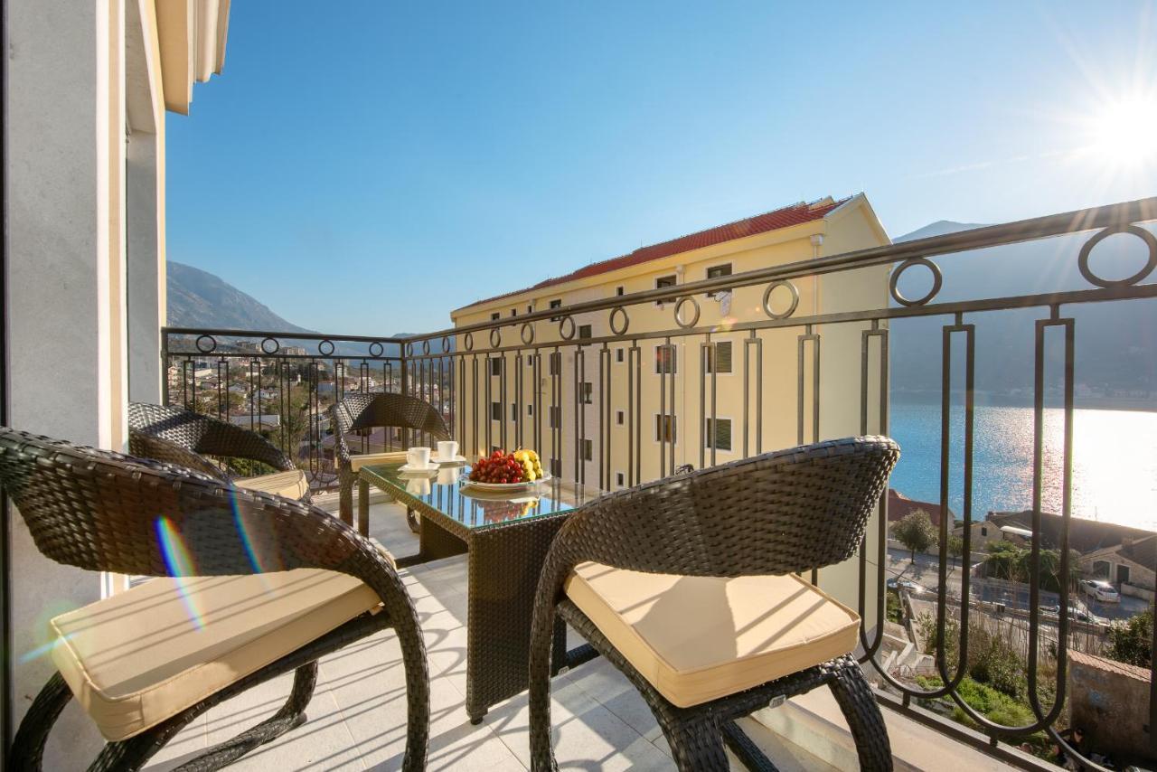 2Montenegro Limeta Apartments With Pool コトル エクステリア 写真