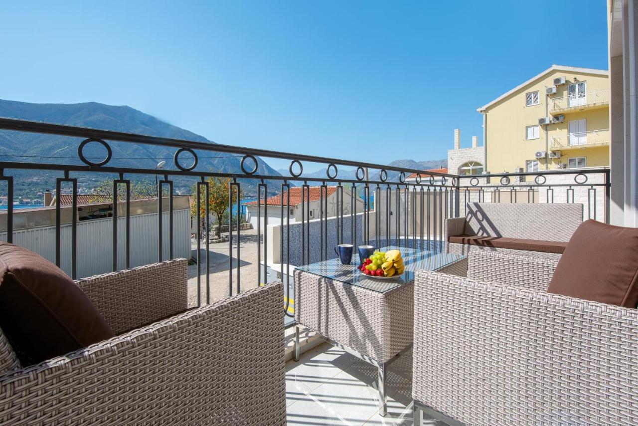 2Montenegro Limeta Apartments With Pool コトル エクステリア 写真