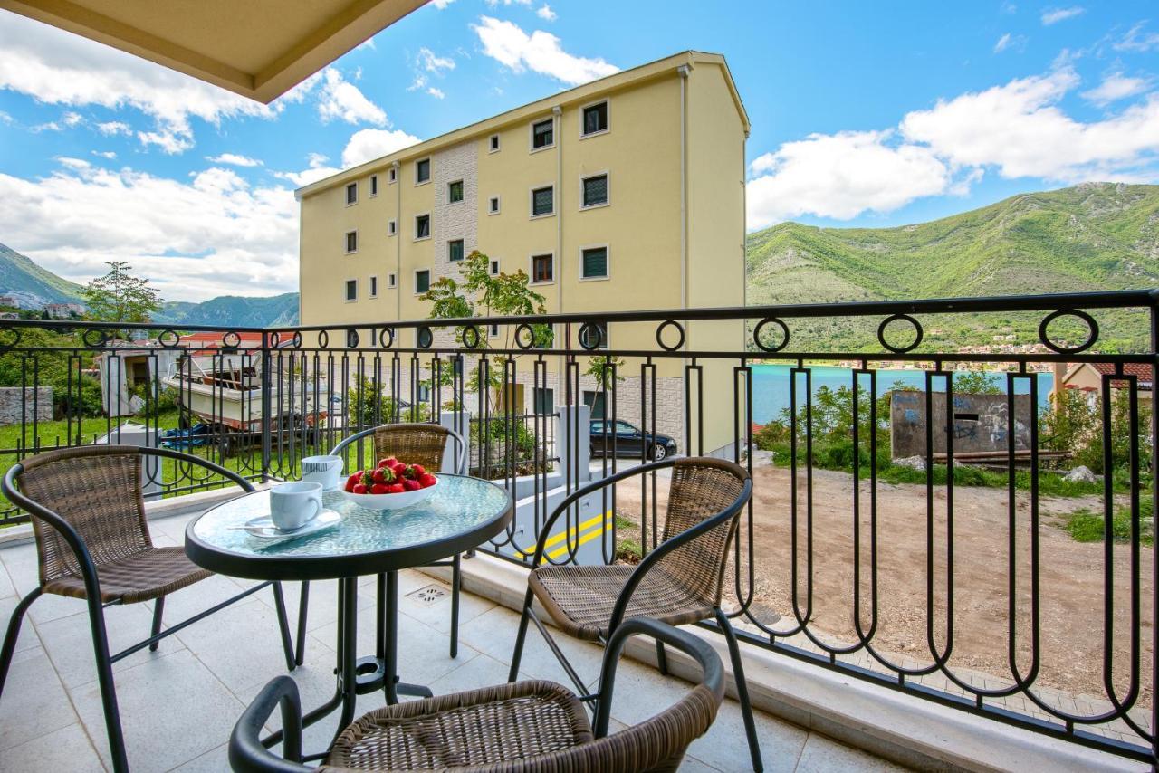 2Montenegro Limeta Apartments With Pool コトル エクステリア 写真