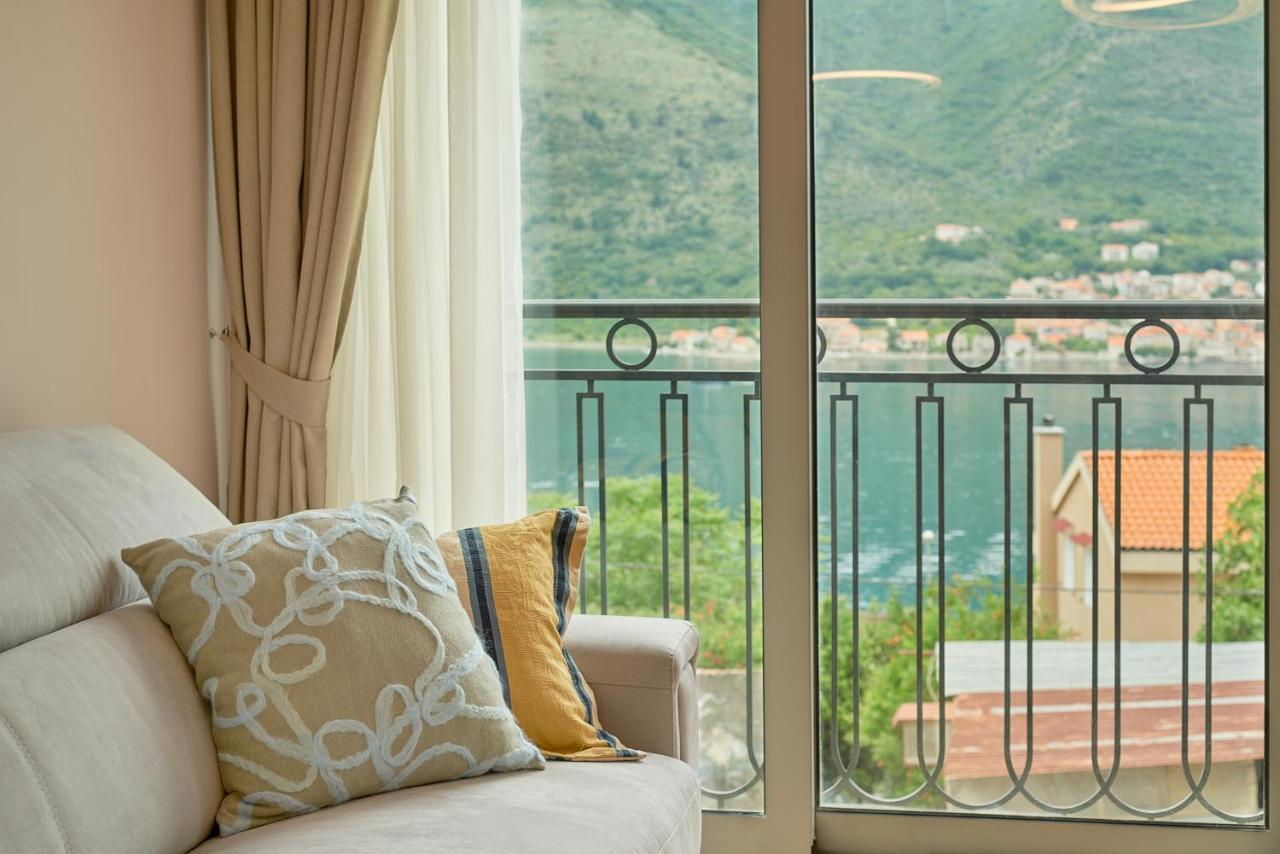 2Montenegro Limeta Apartments With Pool コトル エクステリア 写真